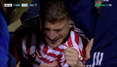 Η στιγμή που ο Μπιέλ τραυματίστηκε στο γόνατο και αποχώρησε με δάκρυα στα μάτια! (video)