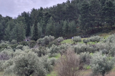Οπαδοί του ΟΦΗ πήραν θέση στο βουνό για να δουν το ματς με τον Λεβαδειακό