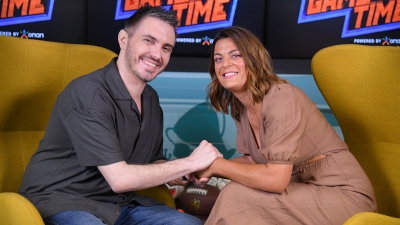 ΟΠΑΠ Game Time: O Μιχάλης Χατζηγιάννης αφιερώνει τραγούδι στην Εθνική Ομάδα