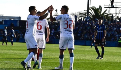 Από τα «σαλόνια» στα... αλώνια ο Σουάρες: Έπαιξε σε γήπεδο που θυμίζει τα τοπικά της Ελλάδας! (video)