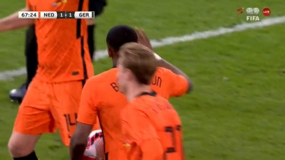 Ολλανδία - Γερμανία 1-1: «Χρυσή» αλλαγή ο Μπέργκβαϊν, ισοφαρίζει για τους «οράνιε» (video)