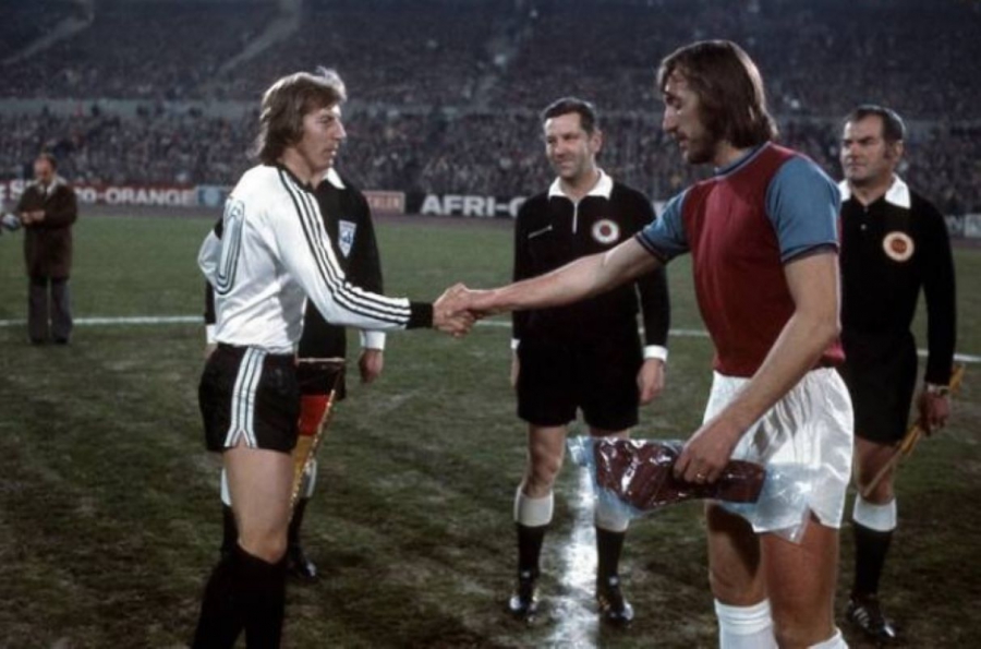 Η Γουέστ Χαμ ξαναβρίσκει την Άιντραχτ έπειτα από 46 χρόνια και πάλι σε έναν ημιτελικό!