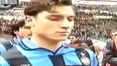 Πώς ο θάνατος ενός οπαδού της Τζένοα, «έντυσε» τον Τότι στα χρώματα της Ίντερ (video)