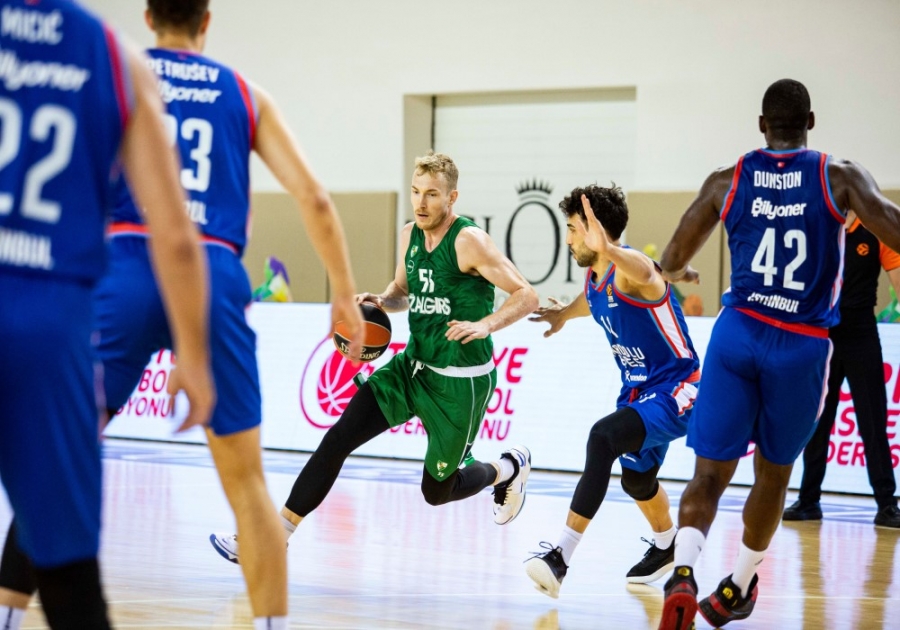 Αναντόλου Εφές -  Ζαλγκίρις Κάουνας 82-60: Αρχίζει να ρολάρει η ομάδα του Αταμάν