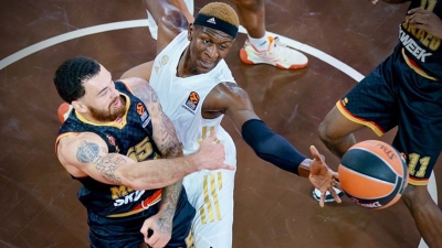 EuroLeague Day 10: 2/2 στην Ιταλία η Εφές, άνεμος η Ζαλγκίρις στη Βαλένθια (video)