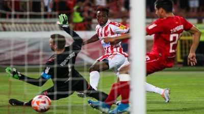 Ερυθρός Αστέρας – Πιούνικ 5-0: Συνεπής στο ραντεβού του στα «αστέρια» με παράσταση για ένα ρόλο! (video)