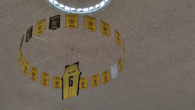 Άρης: Αποδόθηκε δικαιοσύνη - Στον... ουρανό του Παλέ το 22ο λάβαρο από το Super Cup του 1986! (video)