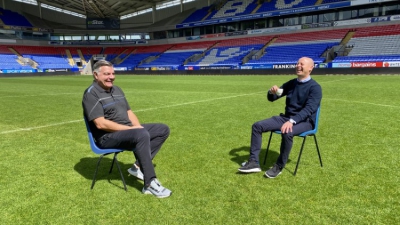 Στέλιος Γιαννακόπουλος: «Ο Σαμ Άλαρνταϊς είναι ιδανικός για να σώσει τη Λιντς – Στην Μπόλτον με έκανε να νιώθω σημαντικός»