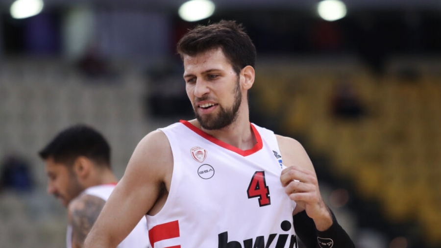 Ολυμπιακός: Διάστρεμμα ο Λούντζης - Χάνει τη Βαλένθια!