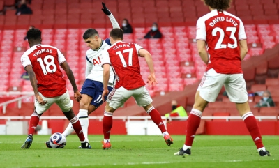 Από τον Ζιρού στον Λαμέλα: Η Premier League βάζει τις γκολάρες της χρονιάς (video)