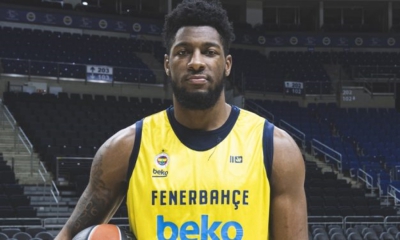 Παρελθόν από την Φενέρ ο Φλόιντ