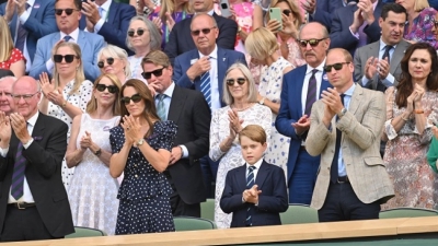 Wimbledon: Ο Τζόκοβιτς έδωσε το τρόπαιο στον πρίγκιπα Τζόρτζ (video)