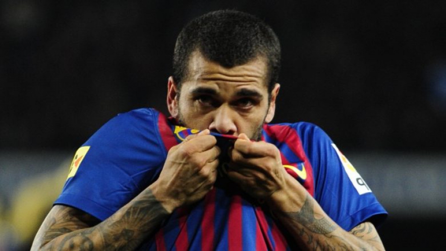Τα 5+1 μεγαλύτερα deja vu του Ντάνι Άλβες με τη φανέλα της Μπαρτσελόνα