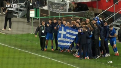 «Ο πατέρας που νίκησε το σκοτάδι!»: Η ΕθνικήU21 πανηγυρίζει, αλλά δεν ξεχνά - Στήριξη στον Πάνο Ρούτσι!