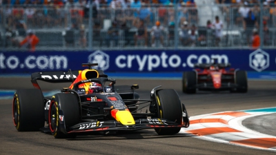 Formula 1: Ο εκπληκτικός Φερστάπεν πανηγύρισε τη νίκη στο Μαϊάμι