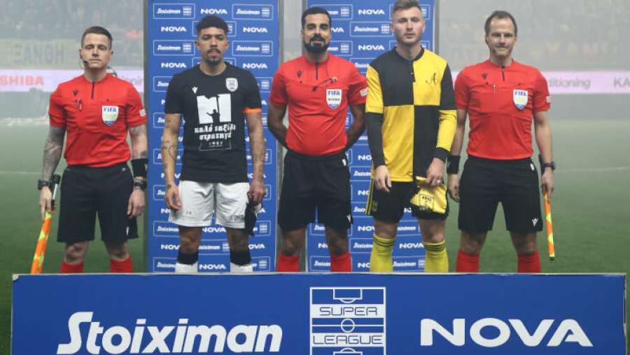 Άρης - ΠΑΟΚ: Επετειακή εμφάνιση φόρεσαν οι «κίτρινοι» - Μπλούζακι στη μνήμη του Μανάβη οι παίκτες του δικεφάλου!