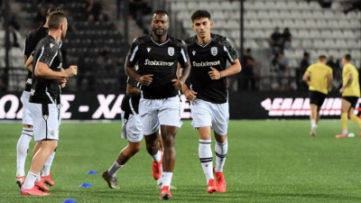 ΠΑΟΚ - ΑΕΚ: Νοκ άουτ ο Βαρέλα πριν τη σέντρα!