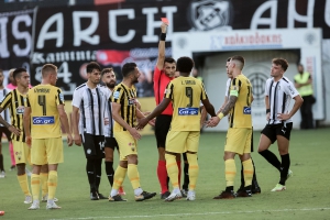 Super League: Όλα καλά στο ΟΦΗ - ΑΕΚ τα είδαν η ΚΕΔ και ο Κλάτενμπεργκ αλλά… ξέχασαν μια φάση! (video)