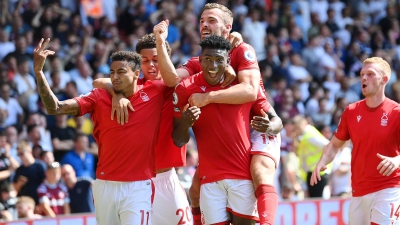 Νότιγχαμ Φόρεστ: Γιατί αγωνίζεται χωρίς χορηγό στην φανέλα της;