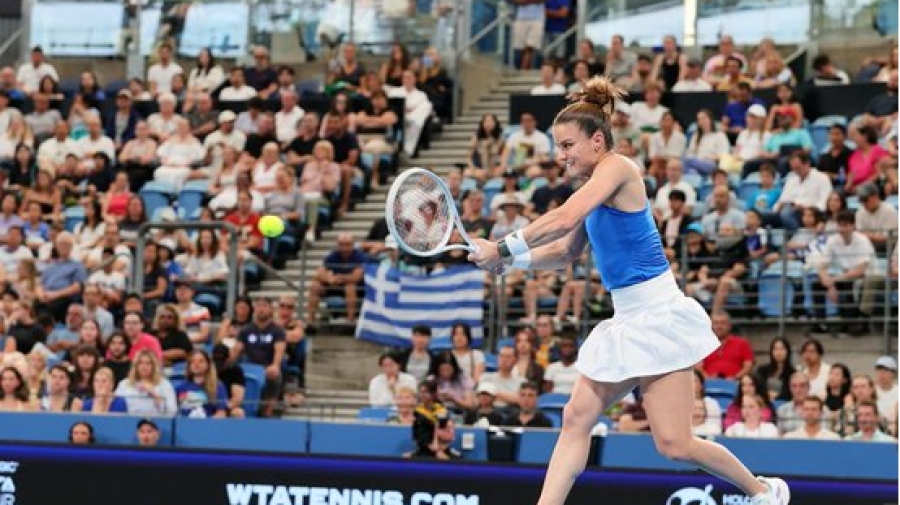 «Έστρωσε» τον δρόμο η Σάκκαρη: Μία νίκη από τα ημιτελικά η Ελλάδα! (video)