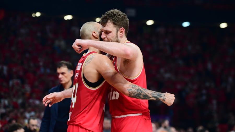 Τον κράτησε... ζωντανό η άμυνά του, αλλά και η συγκέντρωσή του: Το 2-0 του Ολυμπιακού κόντρα στη Ρεάλ! (video)