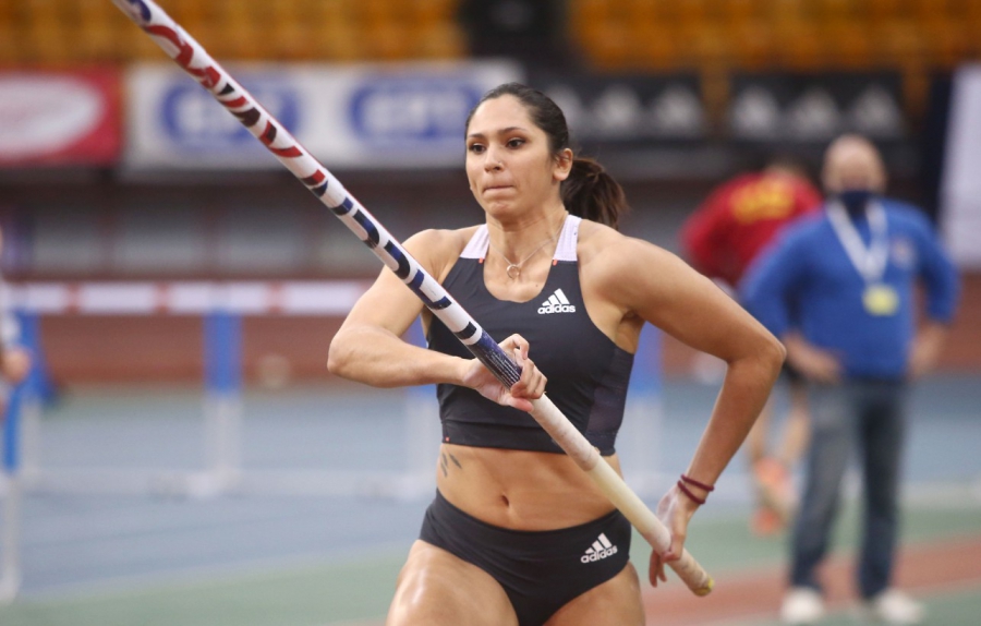 ΣΕΦ: Φετινό ρεκόρ για την Πόλακ με 4,45 μ.