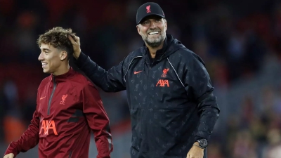 Κλοπ για το νέο μαλλί του Τσιμίκα: «Σαν τον Νούνιες συρρικνωμένο» (video)