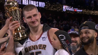 YOLO από το Νικόλα Γιόκιτς! Έχασε το βραβείο του MVP των τελικών (video)