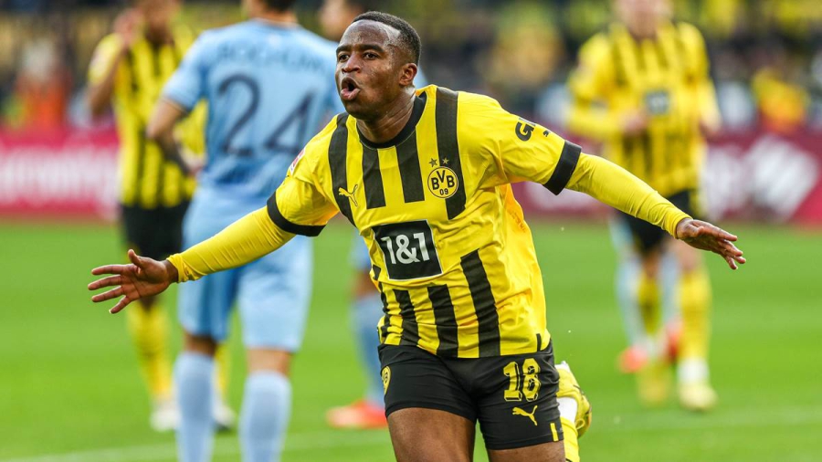 «Έγραψε» ιστορία ο Μουκοκό - Ξεπέρασε Βιρτς και Ποντόλσκι, ως ο νεότερος που σκοράρει 10 γκολ στην Bundesliga! (video)