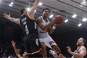 Eurocup: Χαμηλό βαρομετρικό - 30 για Πανιώνιο - Νέα ήττα από την Ουλμ με 94-69!