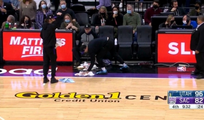 Κινγκς - Τζαζ: Διακοπή 25 λεπτών στον αγώνα επειδή μεθυσμένος έκανε εμετό στο παρκέ (video)