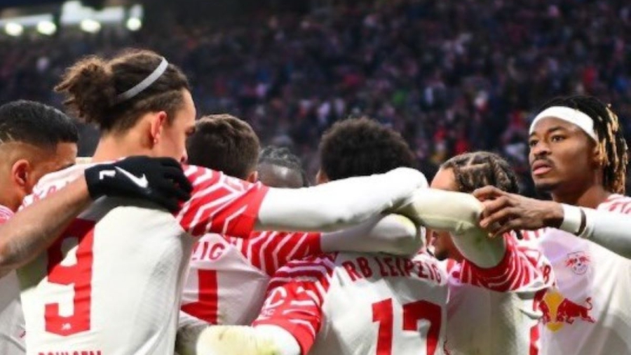 Bundesliga: Ρεπό λόγω χιονιά η Μπάγερν, υπερασπίστηκαν τις έδρες τους οι γηπεδούχες, Μπόχουμ, Γκλάντμπαχ και Λειψία