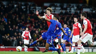 Το «θαύμα» του Έμιρεϊτς: Η προβολή του Ελ Αραμπί που έκανε ακόμα πιο «χρυσό» το ευρωπαϊκό όνομα του Ολυμπιακού (video)