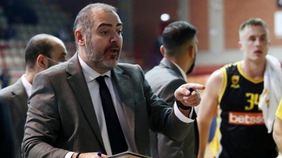 Δέδας: «Κάθε μέρα παίζουμε και για τον Στέφαν»