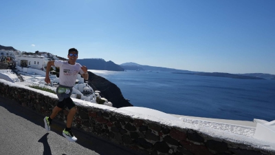 Santorini Experience 2022: Με πολύ μεγάλη συμμετοχή ολοκληρώθηκε ο ημιμαραθώνιος «Δαιδαλική Κόρη της Θήρας»