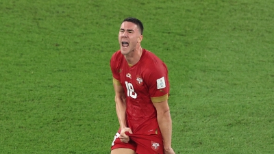 Ελβετία – Σερβία 1-2: Το γύρισε ο Βλάχοβιτς με τρομερό τελείωμα! (video)