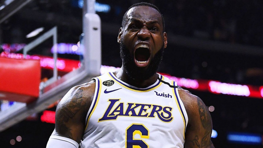 ΛεΜπρόν Τζέιμς:  Ο εμμονικός «βασιλιάς» με το σύνδρομο του… προέδρου (video)