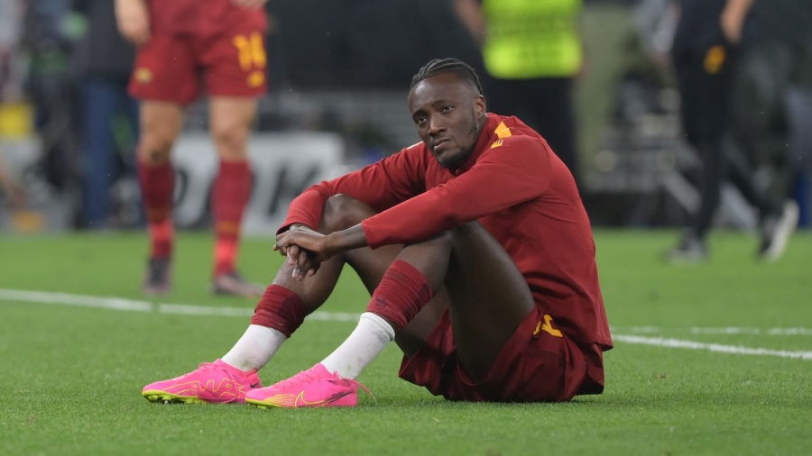 Κακά μαντάτα για τη Ρόμα: Ρήξη χιαστού και έξι μήνες εκτός ο Έιμπραχαμ