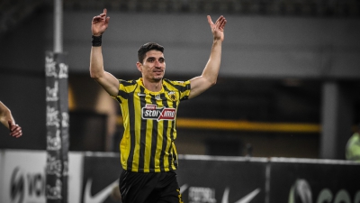 ΑΕΚ – ΠΑΣ Γιάννινα 2-0: Στάθηκε ως αρχηγός και της επέστρεψε την ψυχολογία της ο Μάνταλος! (video)