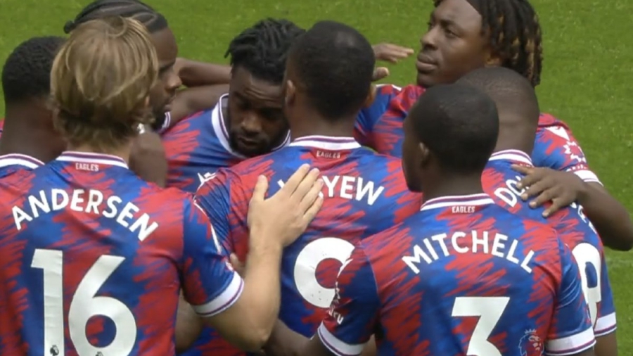 Μάντσεστερ Σίτι – Κρίσταλ Πάλας 0-1: Αυτογκόλ ο Στόουνς, προβάδισμα για την ομάδα του Βιεϊρά! (video)