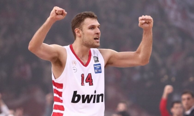 Βεζένκοφ: «Έχουμε πολλά να αποδείξουμε…» (video)