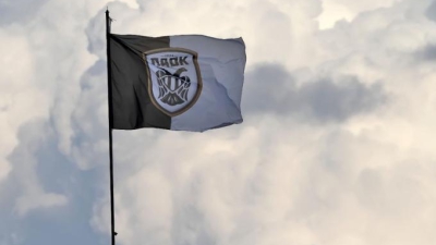 ΠΑΟΚ: «Δεν θα ανεχθούμε να παίρνουν οι αντίπαλοί μας φιλιά ζωής»