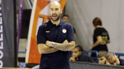 Τα... νεύρα του Σπανούλη «έπιασαν τόπο» και το Περιστέρι επικράτησε της Χάποελ Χολόν με 87-82 (video)