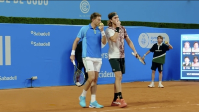 Αποκλεισμός για τον Τσιτσιπά στα προημιτελικά του διπλού της Βαρκελώνης