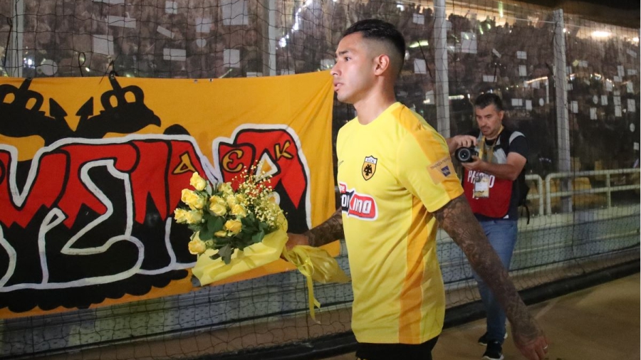 Το συγκλονιστικό βίντεο της ΑΕΚ στη μνήμη του Μιχάλη - Λουλούδια από τους παίκτες της «Ένωσης»! (video)