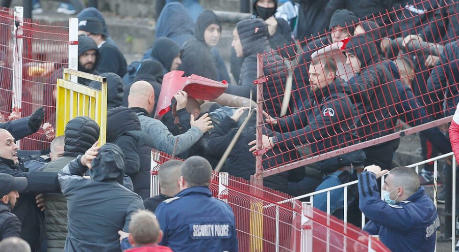 ΤΣΣΚΑ Σόφιας- Λοκομοτίβ Πλοβντίβ: Άγρια επεισόδια πριν το ντέρμπι της Βουλγαρίας! (video)