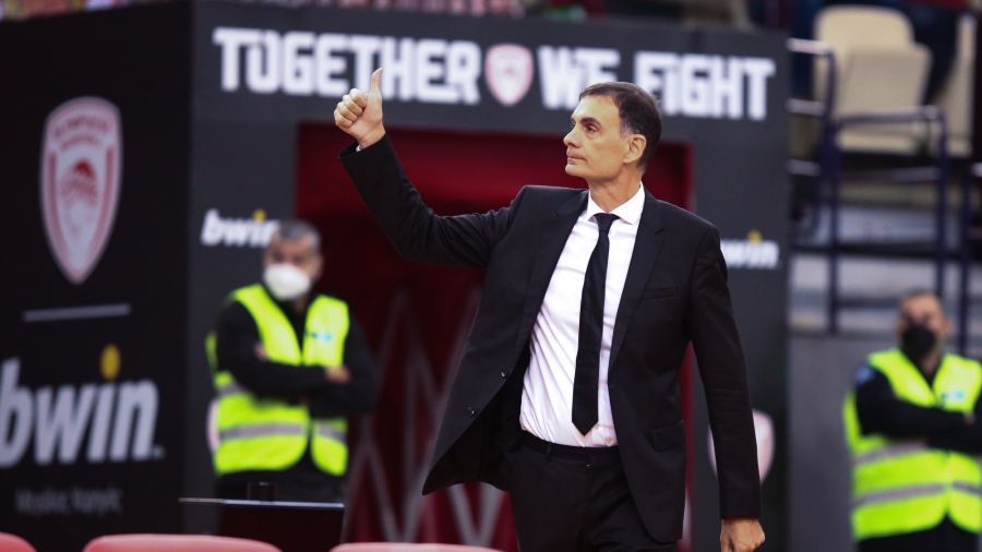 Μπαρτζώκας: «Ο Σλούκας δεν επηρεάζεται από ένα άσχημο ξεκίνημα»