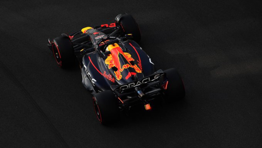 Formula 1: Εύκολο 1-2 για τη Red Bull στις τελευταίες κατατακτήριες δοκιμές της σεζόν - Στη δεκάδα ο Φετέλ στο αποχαιρετιστήριο Grand Prix του (video)