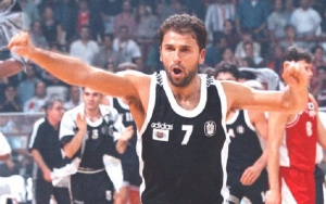 Στο πάνθεον της ιστορίας του ΠΑΟΚ η φανέλα με το Νο7 του Μπάνε Πρέλεβιτς