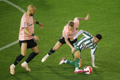 Κυριακή στην COSMOTE TV με τα ντέρμπι Παναθηναϊκός-Άρης και Σέλτικ-Ρέιντζερς